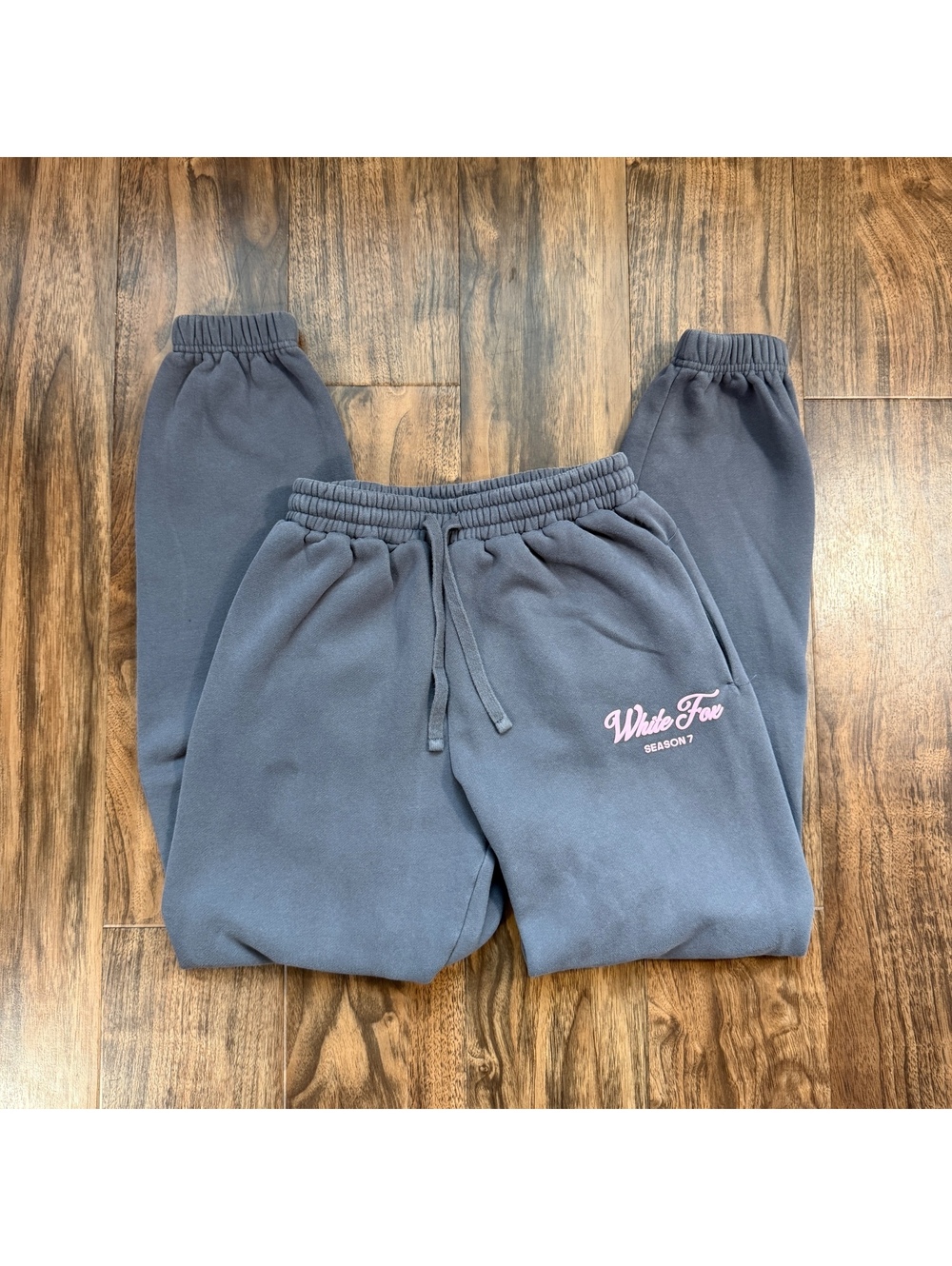 White Fox Season 7 Sweatpants Grey XS Pink Logo Cuffed Fleece Joggers